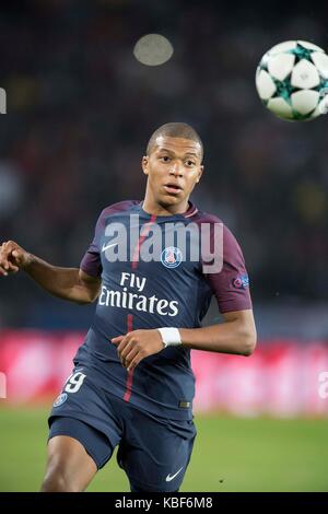 Paris, Frankreich. 27th Sep, 2017. Kylian MBAPPE (Paris) Aktion, Fussball Champions League, Vorrunde 2. Spieltag, Gruppe B, Paris St. Germain - FC Bayern Munich (M) 3:0, am 27.09.2017 in Paris/ Frankreich. |usage worldwide Credit: dpa/Alamy Live News Stock Photo