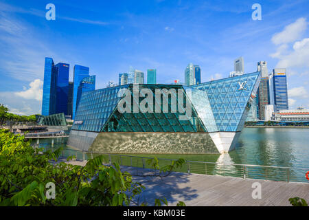 SINGAPORE - AUG 21, 2017 : The futuristic building of Louis