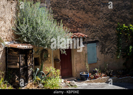 Village Cotignac Provence Verte / Provence Alpes Cote D'Azur, Var France (83), Stock Photo