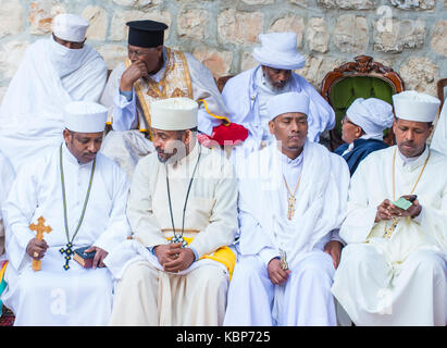 Ethiopian Orthodox worshipers waiting for the Holy fire ceremony to begin at the Ethiopian section of the Holy Sepulcher in Jerusalem Israel Stock Photo