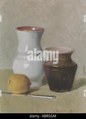 Roederstein 1929 Stilleben mit Vasen Messer und Zitrone Stock Photo