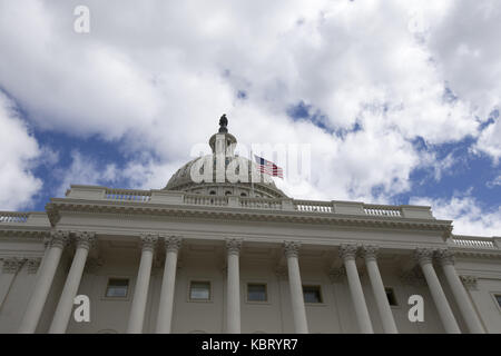 Washington, District Of Columbia, USA. 30th Sep, 2017. The flag of the United States of America atop the United States Capitol Building. Credit: Alex Edelman/ZUMA Wire/Alamy Live News Stock Photo