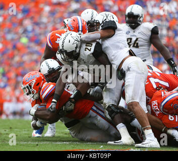 Gainesville, Florida, USA. 30th Sep, 2017. MONICA HERNDON | Times.Florida Gators running back Lamical Perine (22) gets stopped just short of the goal line during the fourth quarter of the Florida Gators game against Vanderbilt on September 30, 2017, at Ben Hill Griffin Stadium, in Gainesville, Fla. The Florida Gators defeated the Vanderbilt Commodores, 38 to 24. Credit: Monica Herndon/Tampa Bay Times/ZUMA Wire/Alamy Live News Stock Photo