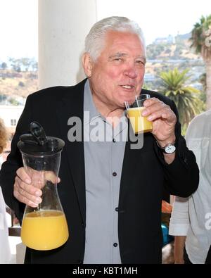 Santa Catalina Island, CA. 30th Sep, 2017. GW Bailey at arrivals for Catalina Film Festival - SAT, Avalon Theatre, Santa Catalina Island, CA September 30, 2017. Credit: Priscilla Grant/Everett Collection/Alamy Live News Stock Photo