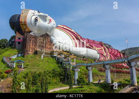 Win Sein Taw Ya, the largest Reclining Buddha image in the world, in Kyauktalon Taung, near Mawlamyine, Myanmar. Stock Photo