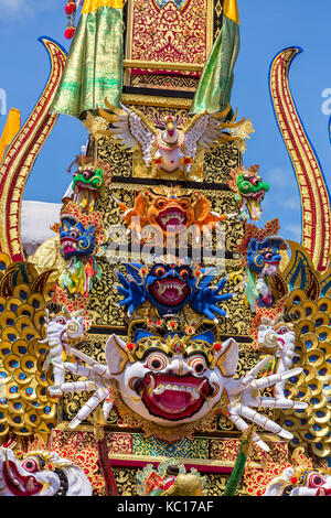 Detail of the balinese cremation tower during ceremony of cremation - Ngaben in Ubud, Bali, Indonesia. Stock Photo