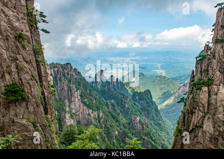 View from Begin to Believe Peak, Yellow Mountain, Huangshan, China Stock Photo