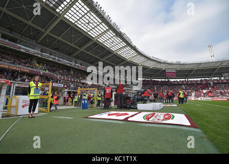Turin, Italy. 01st Oct, 2017. the Serie A football match between Torino FC and Hellas Verona FC at Stadio Olimpico Grande Torino on 01 october, 2017 in Turin, Italy. Credit: Antonio Polia/Alamy Live News Stock Photo