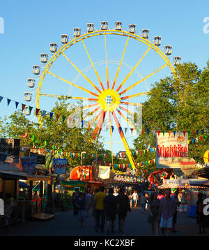 Aschaffenburger Volksfest, Riesenrad, Aschaffenburg, Unterfranken, Franken, Bayern, Deutschland, Europa  I Fun Fair with Ferris Wheel, Aschaffenburg,  Stock Photo