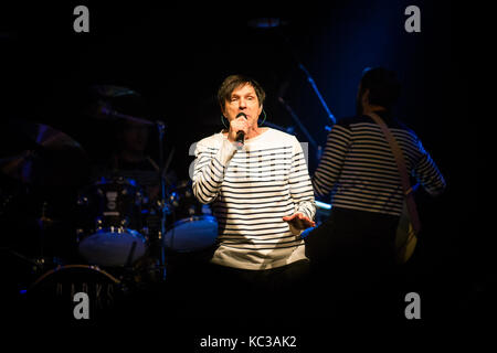 Norway, Oslo – August 8, 2017. The American pop and rock band Sparks performs a live concert at Rockefeller in Oslo. Here singer and songwriter Russell Mael is seen live on stage. Stock Photo