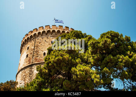 The White tower in Thessaloniki. The symbol of the city of Thessaloniki in Greece. Old medieval tower Stock Photo