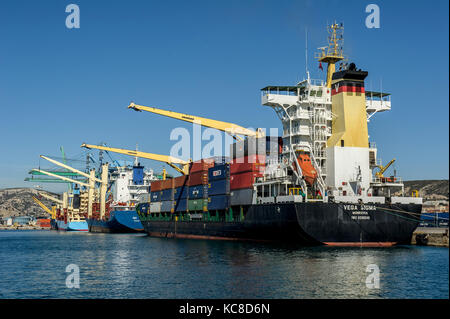 Marseille (south-eastern France). 2015/03/06. Container terminal of Marseille Fos Port (French GPMM). CMA GGM container ship 'Vega Sigma' Stock Photo