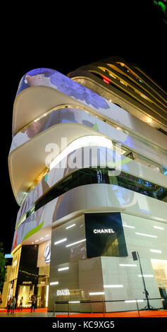 Outside Emquartier Mall Bangkok Thailand 3 Stock Photo 1354497062