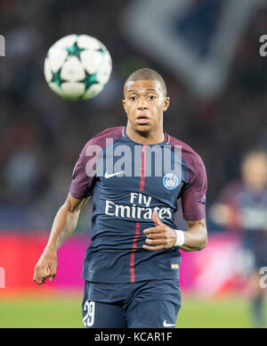 Paris, Frankreich. 27th Sep, 2017. Kylian MBAPPE (Paris), Aktion, Fussball Champions League, Vorrunde 2. Spieltag, Gruppe B, Paris St. Germain - FC Bayern Munich (M) 3:0, am 27.09.2017 in Paris/ Frankreich. |usage worldwide Credit: dpa/Alamy Live News Stock Photo