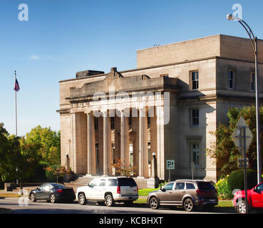 Canandaigua, New York, USA. October 3, 2017. Street view of the Canandaigua , New York Post Office and Courthouse Stock Photo