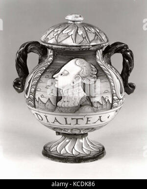 Apothecary vase (vaso da farmacia), ca. 1530–40, Italian, Castelli, Maiolica (tin-glazed earthenware), Height: 9 5/16 in. (23.7 Stock Photo