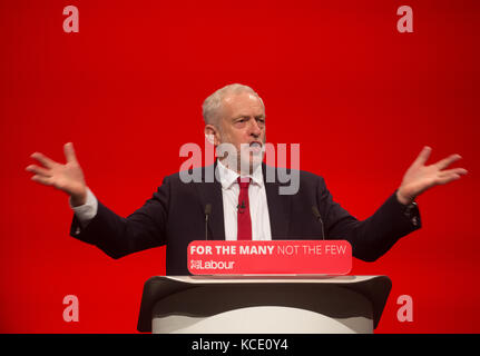 Jeremy Corbyn, Labour leader, gives his speech at the Labour party conference in Brighton to the party delegates Stock Photo