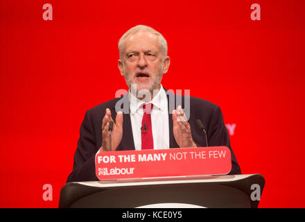 Jeremy Corbyn, Labour leader, gives his speech at the Labour party conference in Brighton to the party delegates Stock Photo