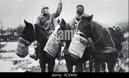 Photograph of soldiers and their horses wearing gas masks during the First World War Stock Photo