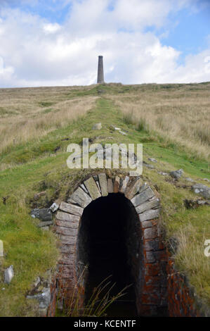 The Smelt Mill Chimney at Grassington's Old Disused Lead Mines on Grassington Moor, Wharfedale, Yorkshire Dales National Park, England, UK. Stock Photo