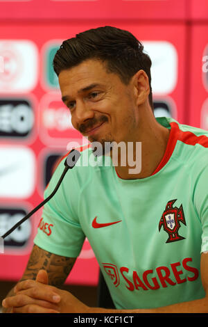 Lisbon, Portugal. 4th Oct, 2017. Portugal defender Jose Fonte during the Press Conference at Cidade do Futebol on October 04, 2017 in Lisbon, Portugal. Credit: Bruno Barros/Alamy Live News Stock Photo