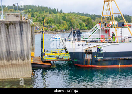 Isle of Skye, Scotland, UK. 4th October, 2017. UK Weather:  The Calmac Ferry MV Loch Fyne arrives at Armadale Pier on a cold day with light winds. Credit: Skully/Alamy Live News Stock Photo