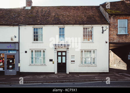 Wendover, UK. 5th Oct, 2017. This high street branch of Lloyds Bank closed on 2nd October, 2017. Over 400 banks due to close in 2017. Lloyds is closing 87 branches in 2017. Credit: greeneyedlens/Alamy Live News Stock Photo