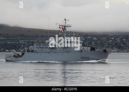 FS Sagittaire (M650), an Eridan-class (Tripartite) minehunter of the French Navy, passing Greenock on arrival for Exercise Joint Warrior 17-2. Stock Photo