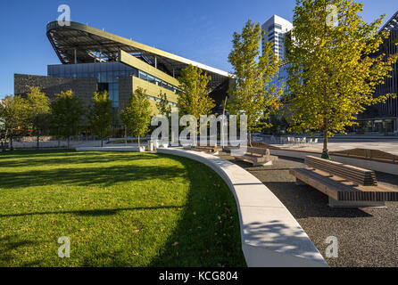 The Cornell Tech campus on Roosevelt Island in summer. New York City Stock Photo