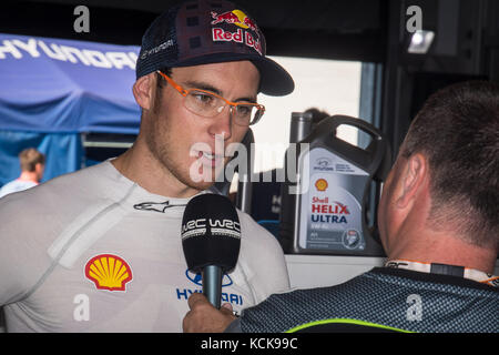 Barcelona, Spain. 05th Oct, 2017. Thierry Neuville (BEL) of Hyundai Motorsport speaks to th emedia following the Shakedown stage of the Rally de España round of the 2017 FIA World Rally Championship. Credit: Hugh Peterswald/Pacific Press/Alamy Live News Stock Photo