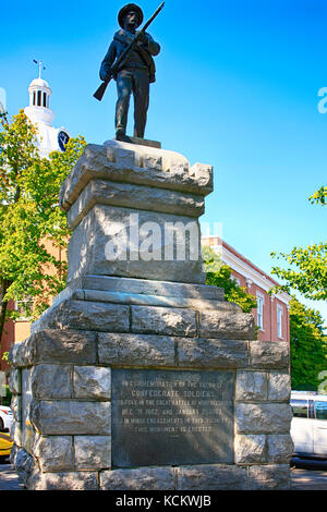The 1901 Confederate Soldier's Monument in the Public Square in Murfreesboro TN, USA Stock Photo