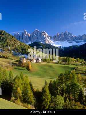 St. Magdalena and the Geisler Gruppe in the Dolomites, Italian Alps, Alto Adige, Trentino, Italy Stock Photo