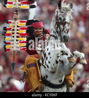 Tallahassee, Florida, USA. 7th Oct, 2017. MONICA HERNDON | Times.Osceola plants the spear before the Florida State Seminoles games against the Miami Hurricanes on October 7, 2017, at Doak Campbell Stadium in Tallahassee, Fla. Credit: Monica Herndon/Tampa Bay Times/ZUMA Wire/Alamy Live News Stock Photo