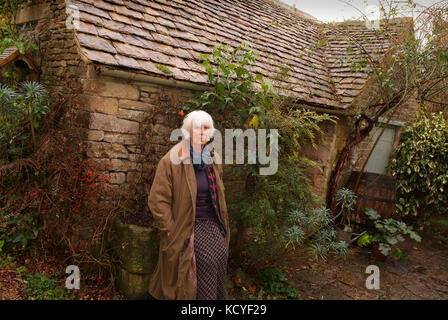 Mary Keen and her garden shed Stock Photo