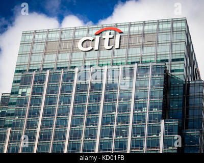 The Citibank tower at Canary Wharf, London, UK Stock Photo: 33213186 ...