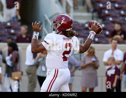 October 6, 2017: Alabama Crimson Tide quarterback Jalen Hurts (2) during the NCAA football game between the Alabama Crimson Tide and the Texas A&M Aggies at Kyle Field in College Station, TX; John Glaser/CSM. Stock Photo