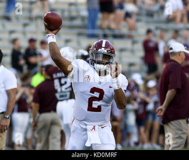 October 6, 2017: Alabama Crimson Tide quarterback Jalen Hurts (2) during the NCAA football game between the Alabama Crimson Tide and the Texas A&M Aggies at Kyle Field in College Station, TX; John Glaser/CSM. Stock Photo