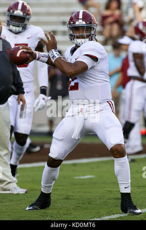 October 6, 2017: Alabama Crimson Tide quarterback Jalen Hurts (2) during the NCAA football game between the Alabama Crimson Tide and the Texas A&M Aggies at Kyle Field in College Station, TX; John Glaser/CSM. Stock Photo