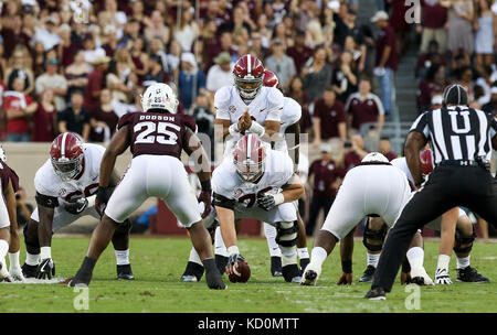 October 6, 2017: Alabama Crimson Tide quarterback Jalen Hurts (2) during the NCAA football game between the Alabama Crimson Tide and the Texas A&M Aggies at Kyle Field in College Station, TX; John Glaser/CSM. Stock Photo