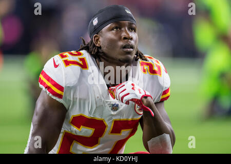 Houston, TX, USA. 8th Oct, 2017. Kansas City Chiefs running back Kareem Hunt (27) prays prior to an NFL football game between the Houston Texans and the Kansas City Chiefs at NRG Stadium in Houston, TX. The Chiefs won the game 42 to 34.Trask Smith/CSM/Alamy Live News Stock Photo