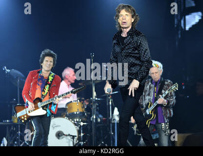 Dusseldorf, Germany. 09th Oct, 2017. The Rolling Stones, composed of Ron Wood (left to right), Charlie Watts, Mick Jagger and Keith Richards performing onstage during a concert in the Esprit Arena in Dusseldorf, Germany, 09 October 2017. Credit: Henning Kaiser/dpa/Alamy Live News Stock Photo
