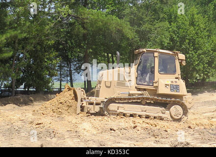 U.S. Army Staff Sgt. Edward Clarke, 53rd Transportation Battalion ...