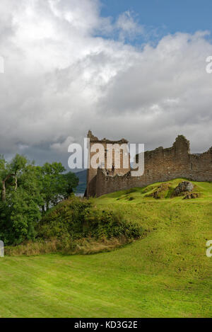 Urquhart Castle, ruins at Loch Ness, Drumnadrochit, Scottish Highlands, Scotland, UK Stock Photo