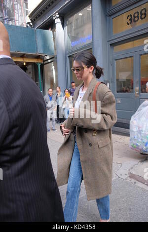 Kendal Jenner out and about  Featuring: Kendal Jenner Where: Manhattan, New York, United States When: 08 Sep 2017 Credit: TNYF/WENN.com Stock Photo