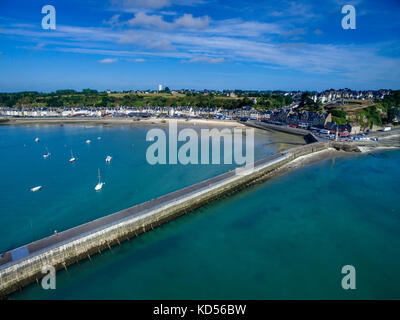 Cancale (Brittany, north-western France): 'port de la Houle', the harbor and its pier at high tide (not available for postcard production) Stock Photo