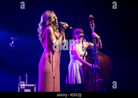 Lake Street Dive performs a sold out show Stock Photo