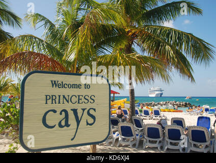 Princess Cays, The Bahamas - December 10, 2007: Cruise passengers arrive to Princess Cays for a day of beach and water sports. The island is leased ex Stock Photo