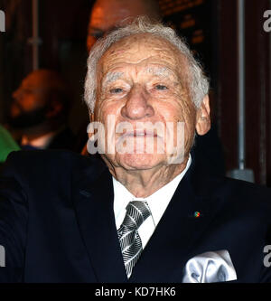 London, UK. 10th October, 2017. Mel Brooks, Mel Brooks' Young Frankenstein - opening night, Garrick Theatre, London, UK. 10th Oct, 2017. Photo by Richard Goldschmidt Credit: Rich Gold/Alamy Live News Stock Photo