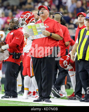 Houston, TX, USA. 8th Oct, 2017. Kansas City Chiefs head coach Andy Reid during the NFL game between the Kansas City Chiefs and the Houston Texans at NRG Stadium in Houston, TX. John Glaser/CSM/Alamy Live News Stock Photo