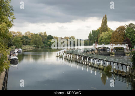 Teddington Weir and sluices on the River Thames, Teddington, England, UK Stock Photo